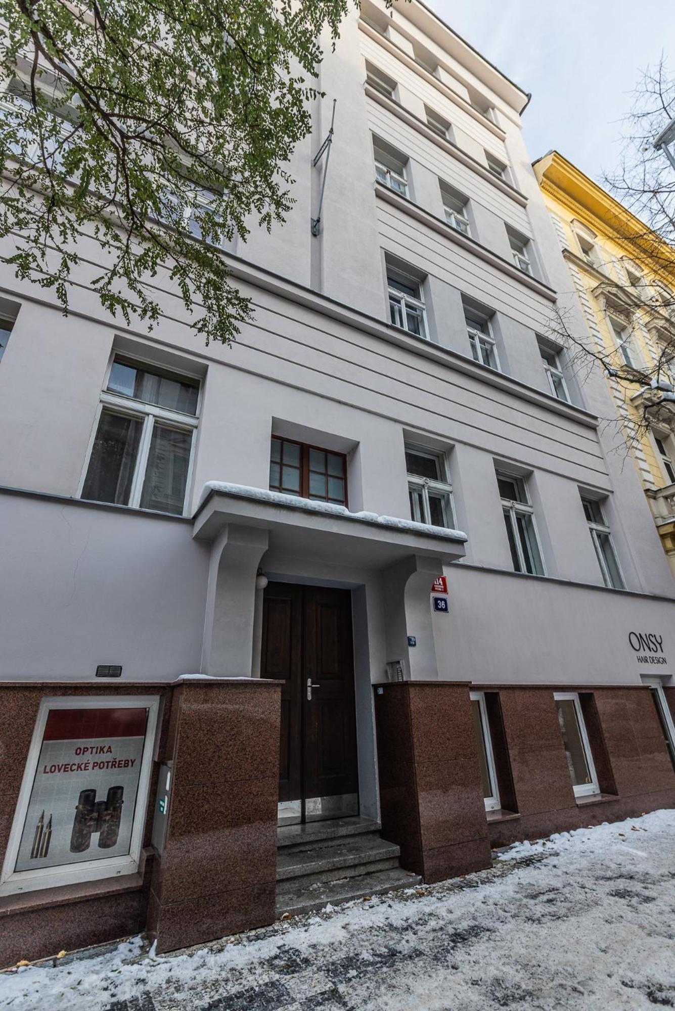 Nice Big Apartment 2Bds - Belgicka Prag Exterior foto