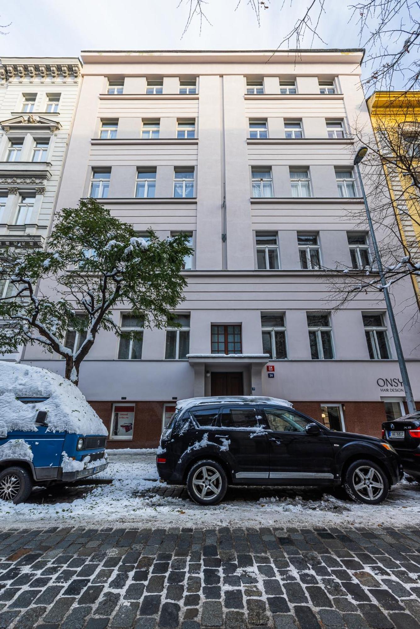 Nice Big Apartment 2Bds - Belgicka Prag Exterior foto
